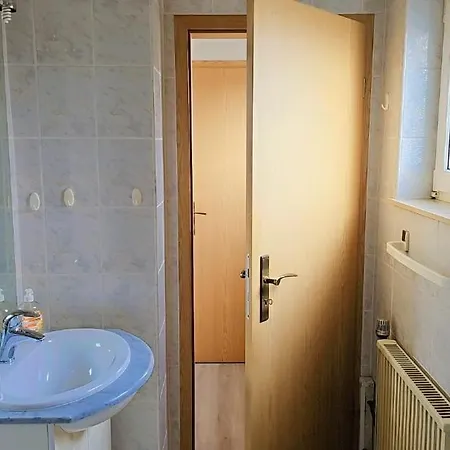 Beautiful 3 Big With Kitchen And Balcony Kerpen (North Rhine-Westphalia)