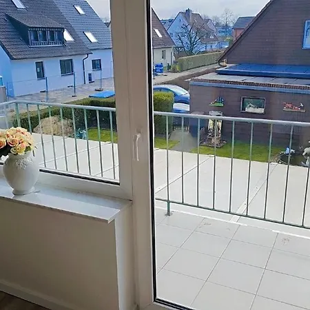 Beautiful 3 Big With Kitchen And Balcony