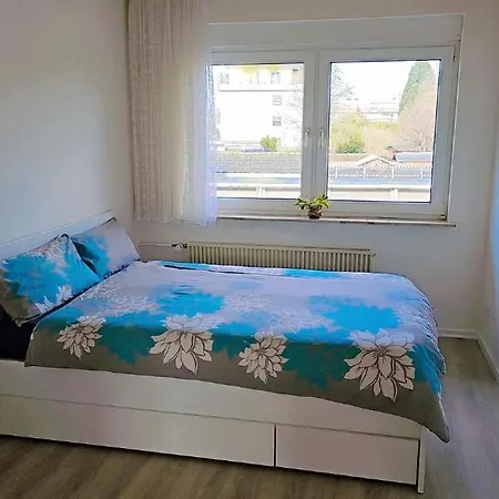 Apartment Beautiful 3 Big With Kitchen And Balcony