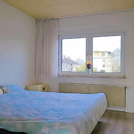 Apartment Beautiful 3 Big With Kitchen And Balcony *