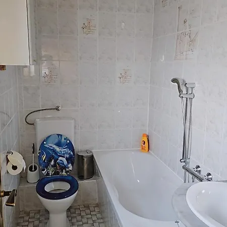 Apartament Beautiful 3 Big With Kitchen And Balcony