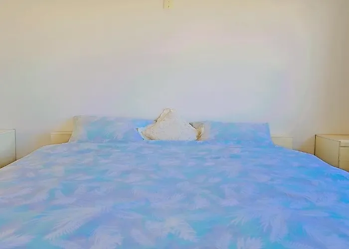 Apartment Beautiful 3 Big With Kitchen And Balcony *